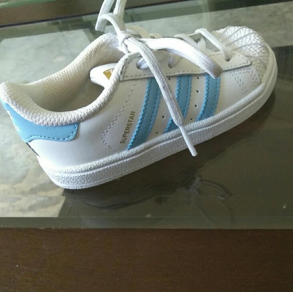 Kids shoes